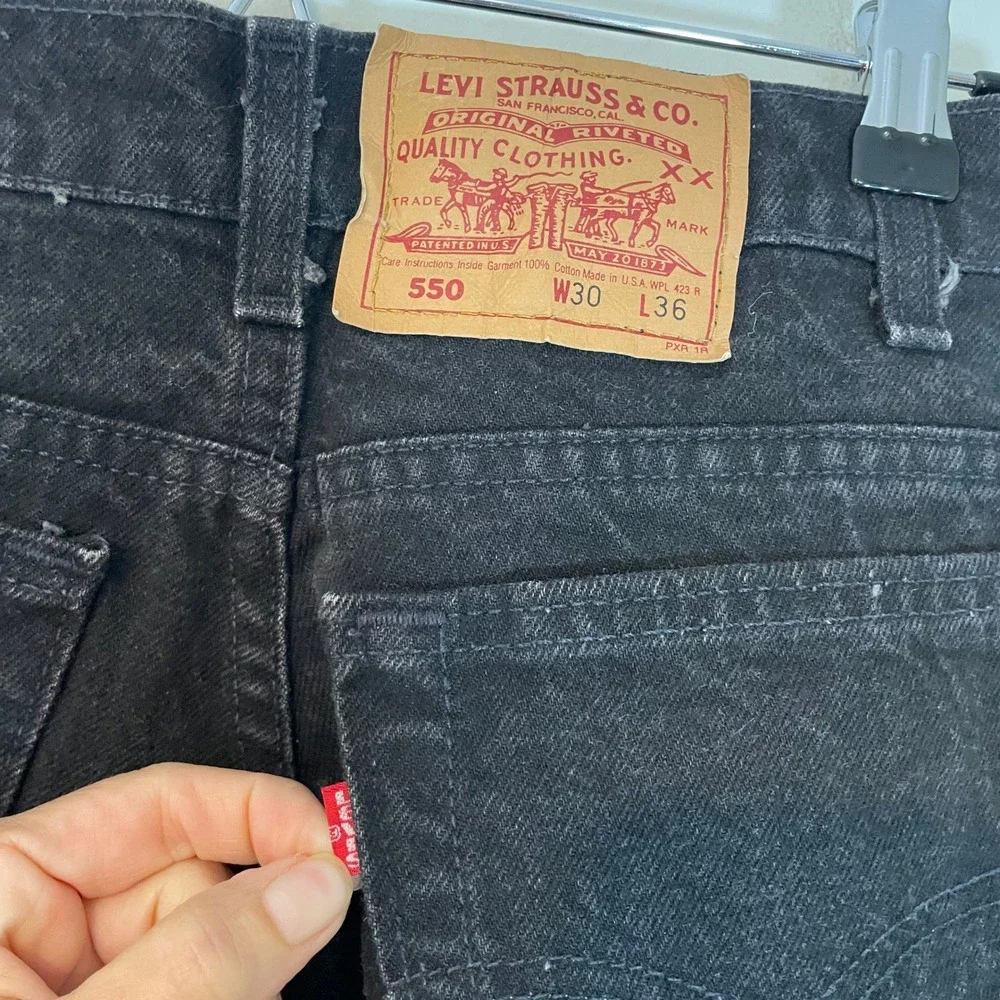 VTG Levis 550 Relaxed Fit Jeans Mens 30x32 Faded Black USA Denim 2011 Y2K READ